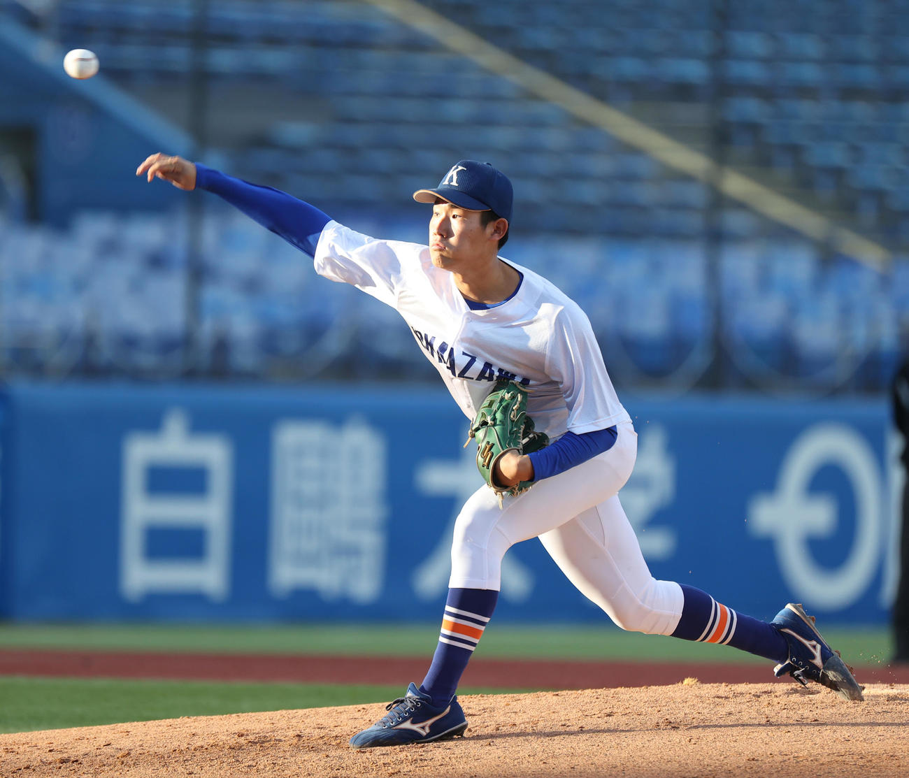 駒大対立正大　先発した駒大・仲井（撮影・柴田隆二）