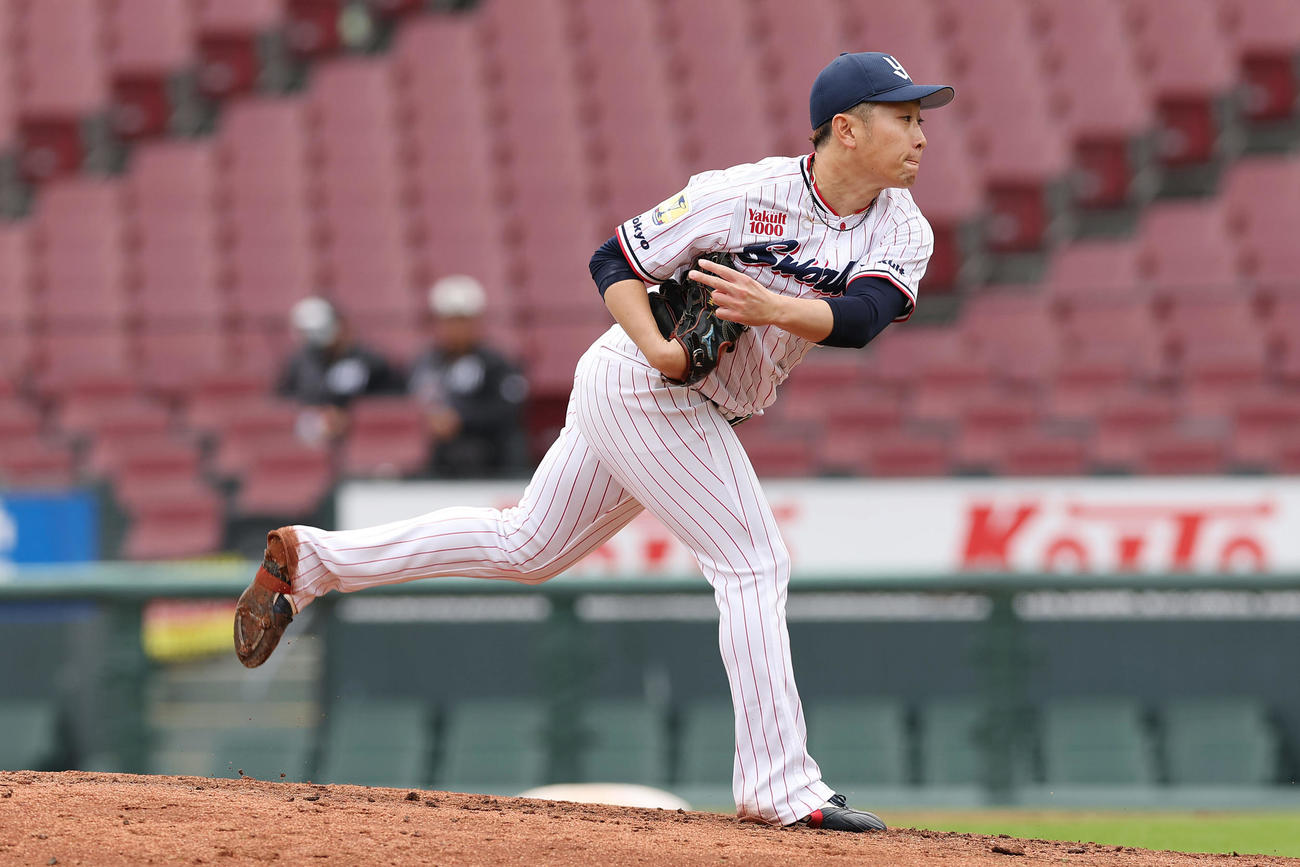 トライアウトで力投する関西独立L堺・久保拓真（撮影・前田充）