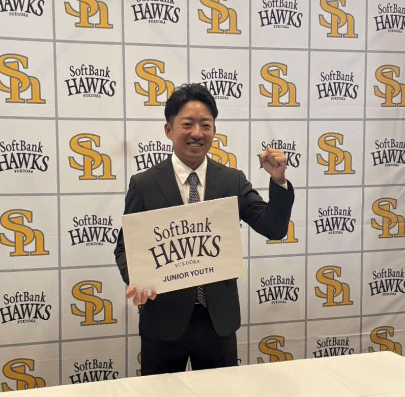 福岡玄界灘ボーイズの初代監督に就任した嘉弥真新也監督（撮影・只松憲）