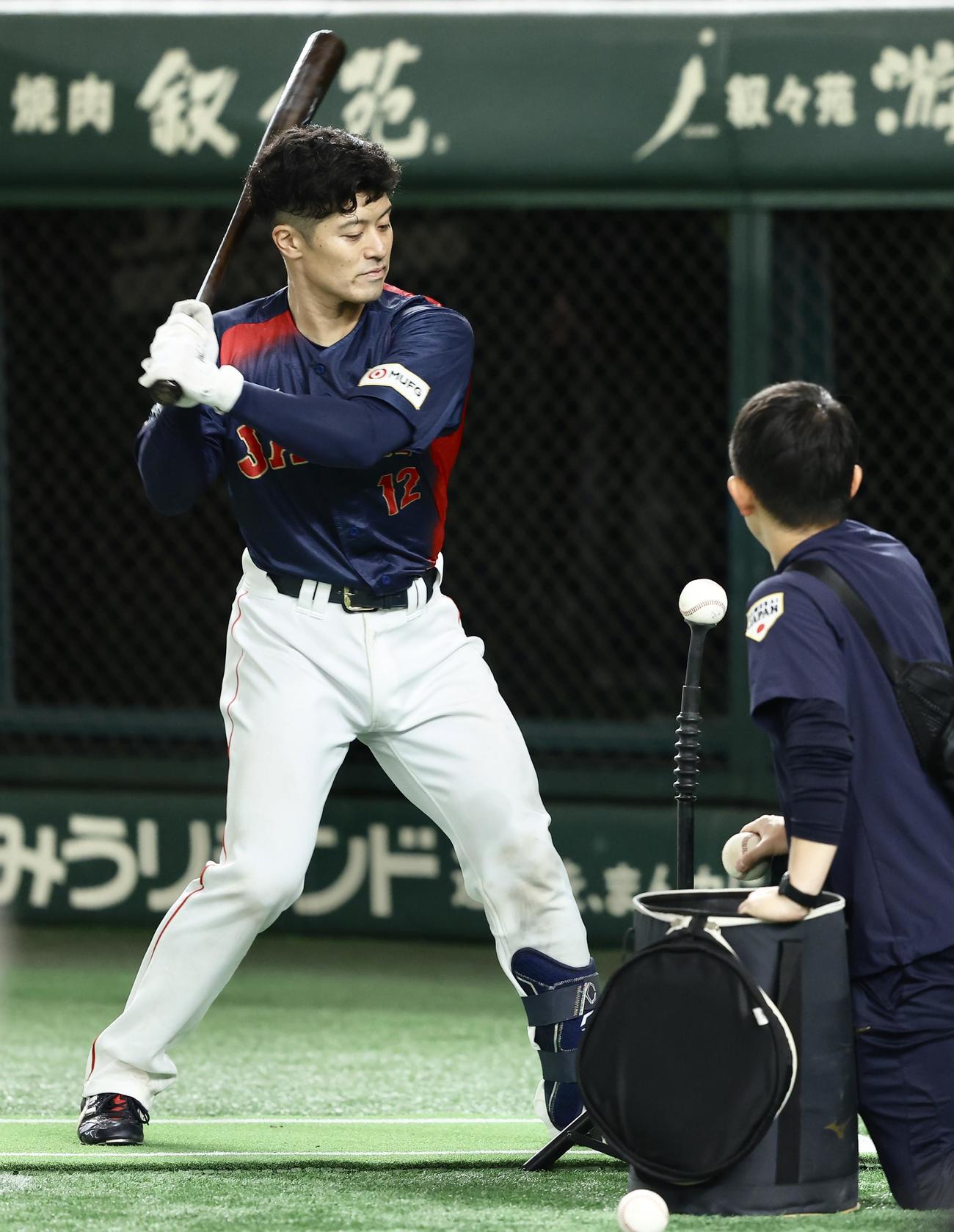 前日練習に臨む坂本（撮影・河田真司）