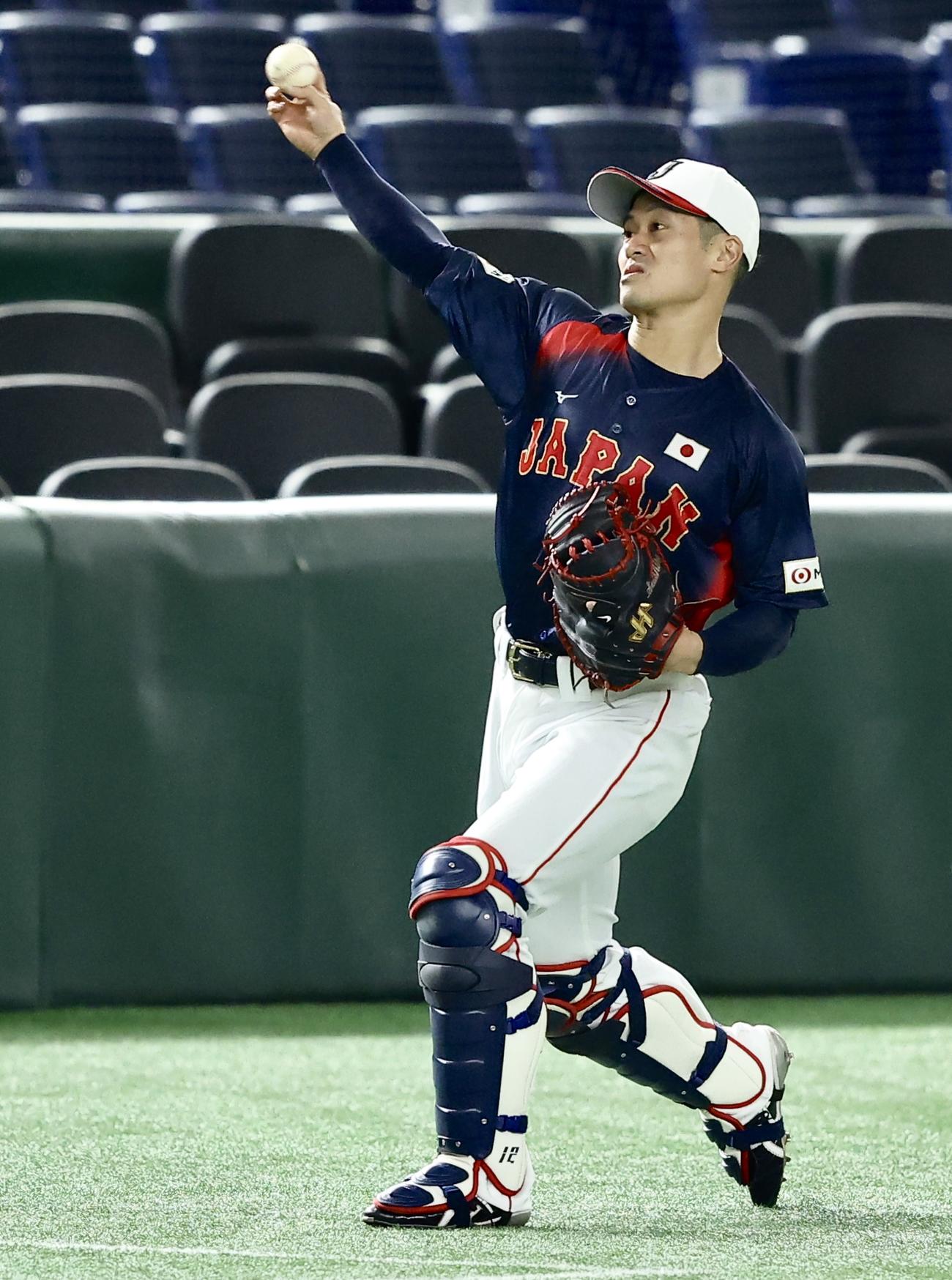 前日練習に臨む坂本（撮影・河田真司）