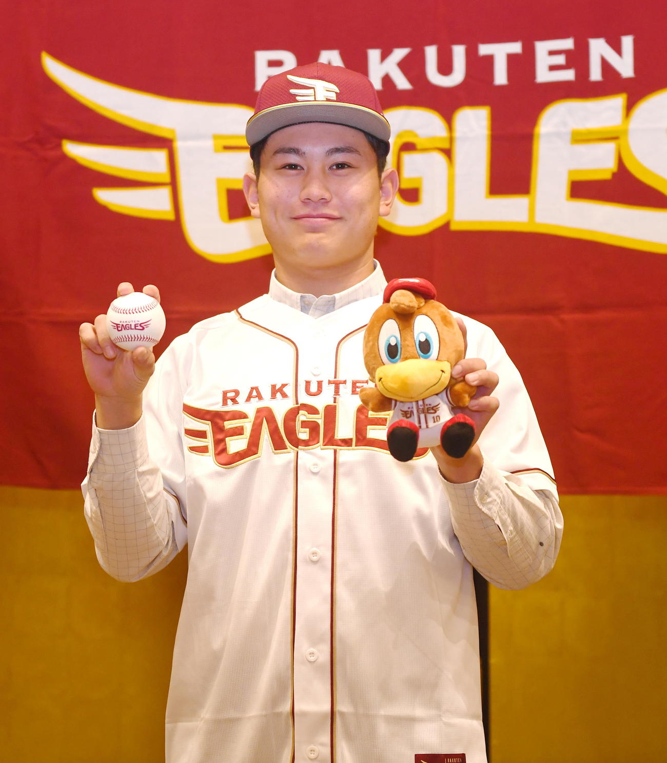 入団交渉に臨んだ楽天ドラフト4位の学法石川・大栄（撮影・山田愛斗）