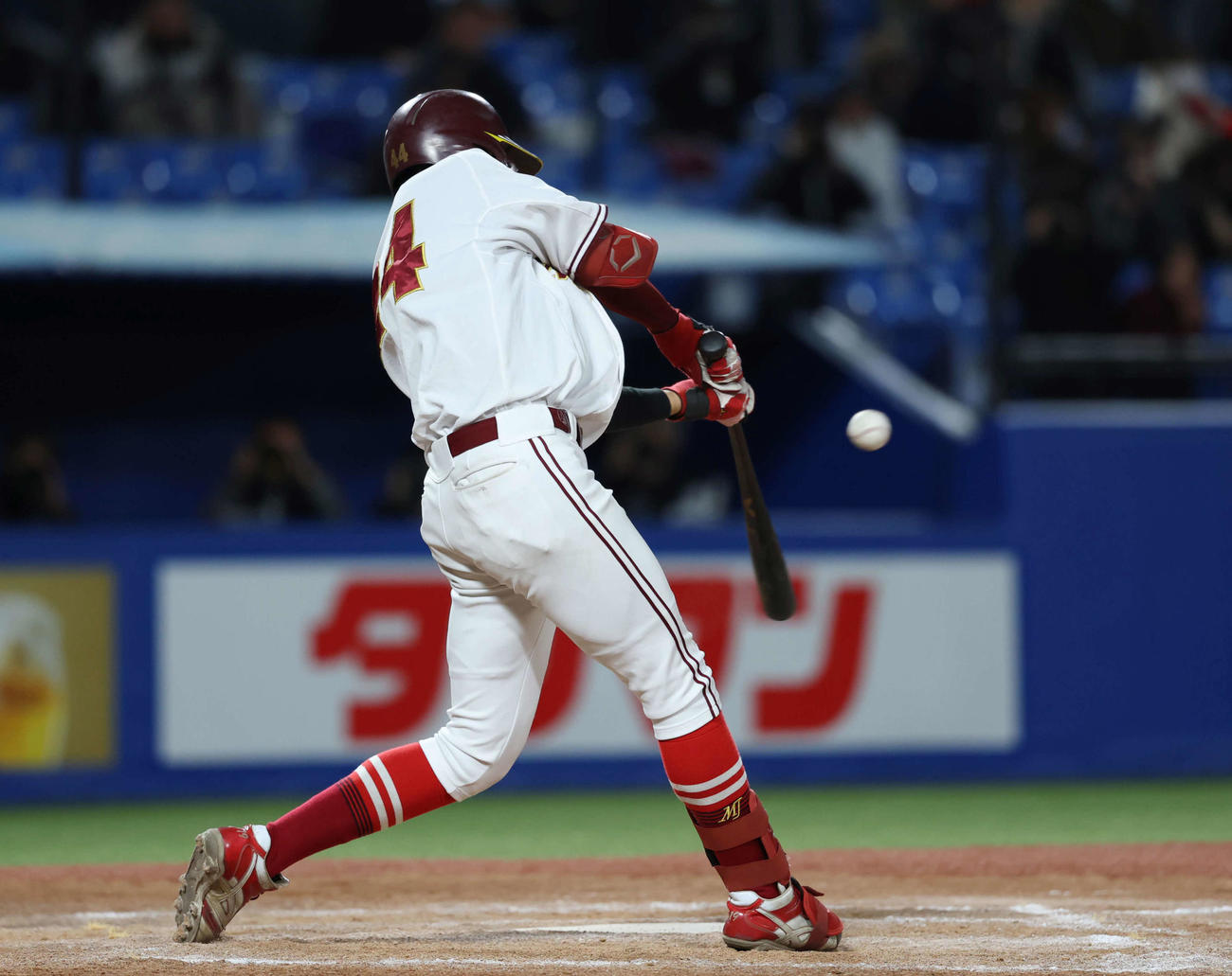 杏林大対名城大　9回裏名城大2死三塁、適時打を放つ柳（撮影・増田悦実）