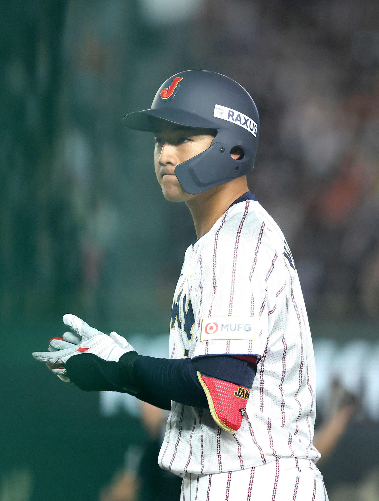 日本対韓国　3回裏日本無死、右前打を放ち出塁する西川（撮影・河田真司）