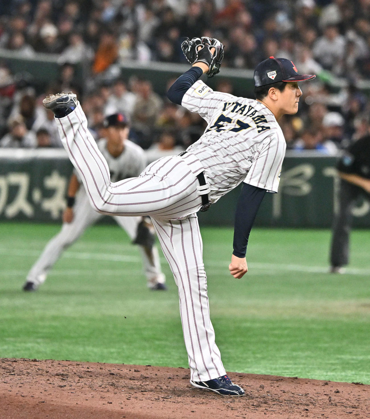 日本対韓国　6回表、日本4番手で登板する北山（撮影・滝沢徹郎）