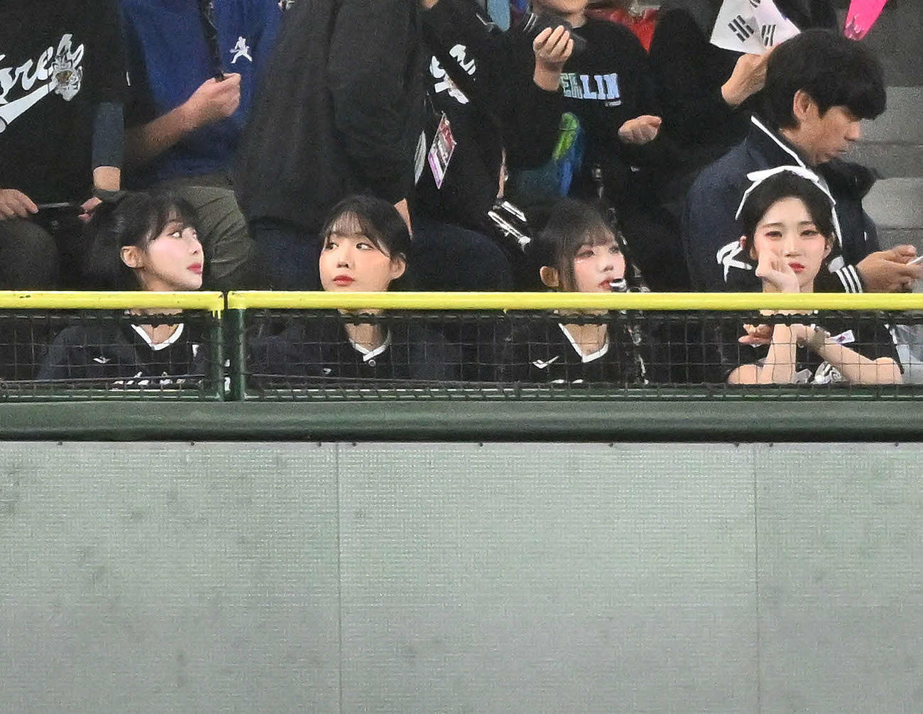 日本対韓国　韓国のチアリーダー（撮影・滝沢徹郎）