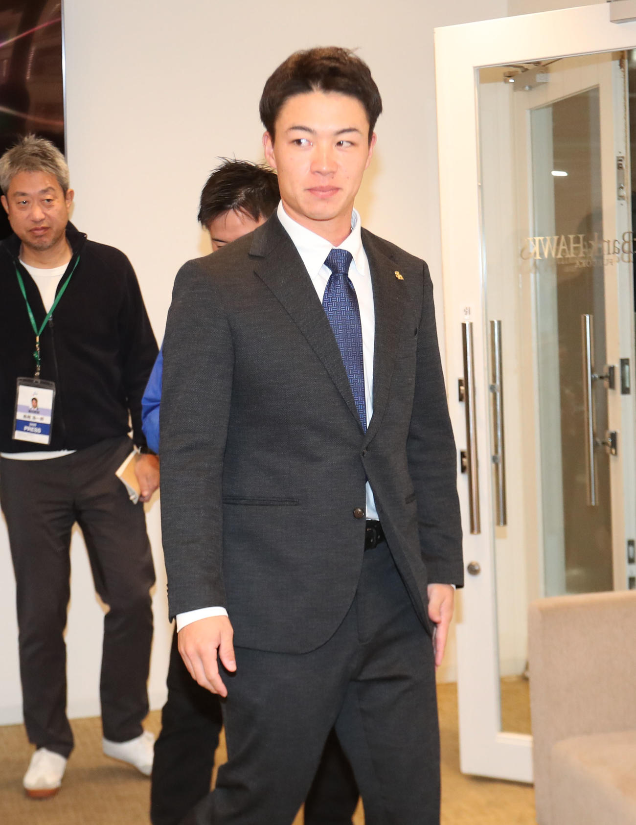 育成で再契約をしたソフトバンク牧原巧（撮影・梅根麻紀）
