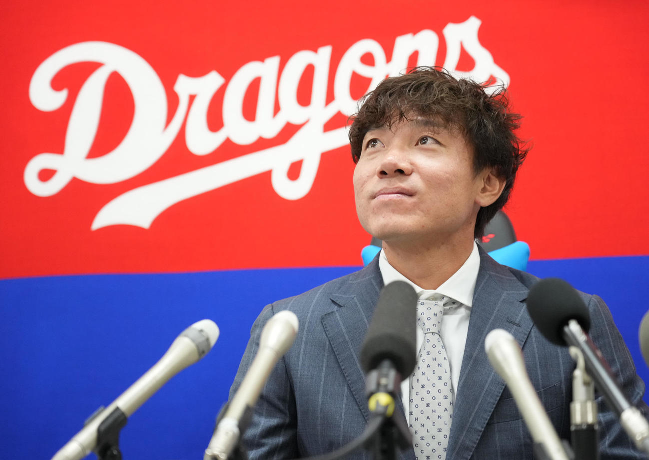 契約交渉を終え取材に応じる大島（撮影・森本幸一）