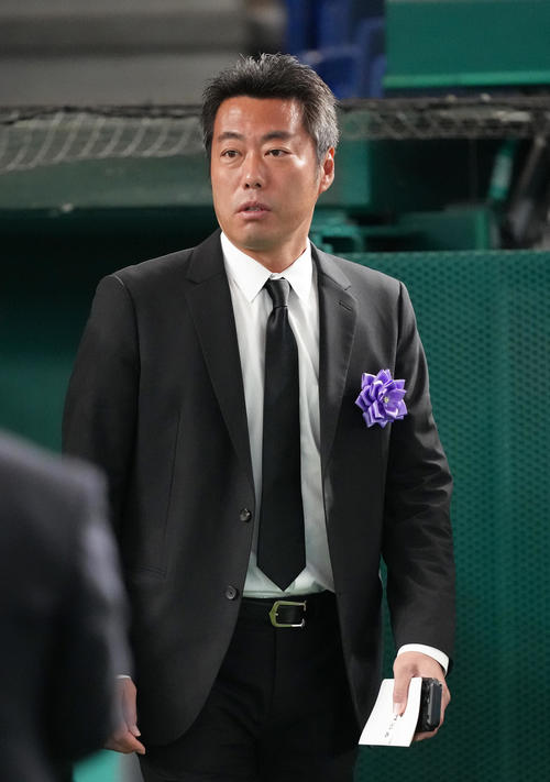 参列した上原氏（撮影・足立雅史）