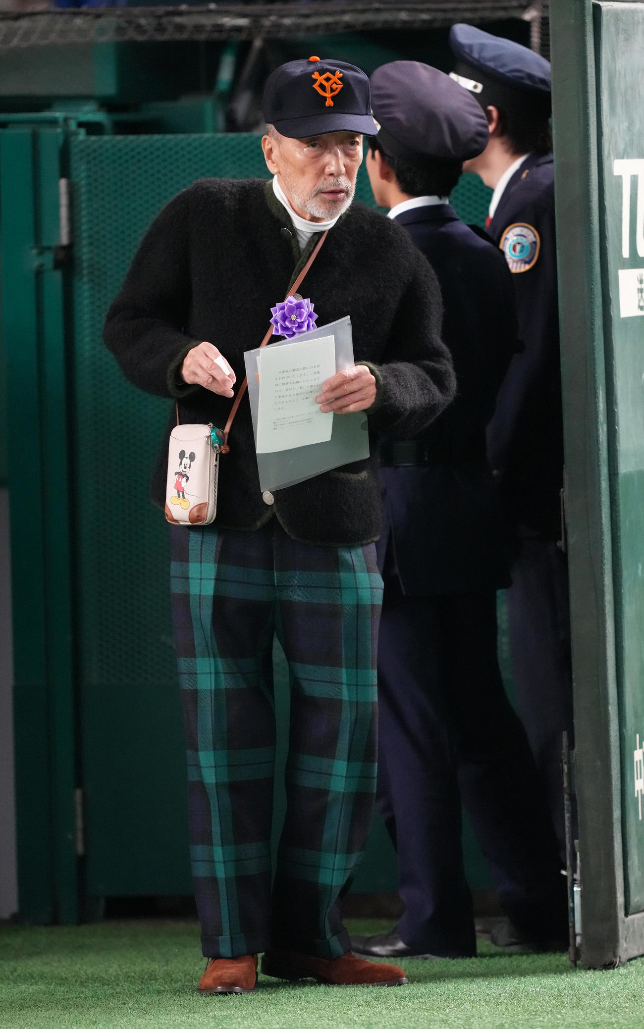 参列したテリー伊藤（撮影・足立雅史）