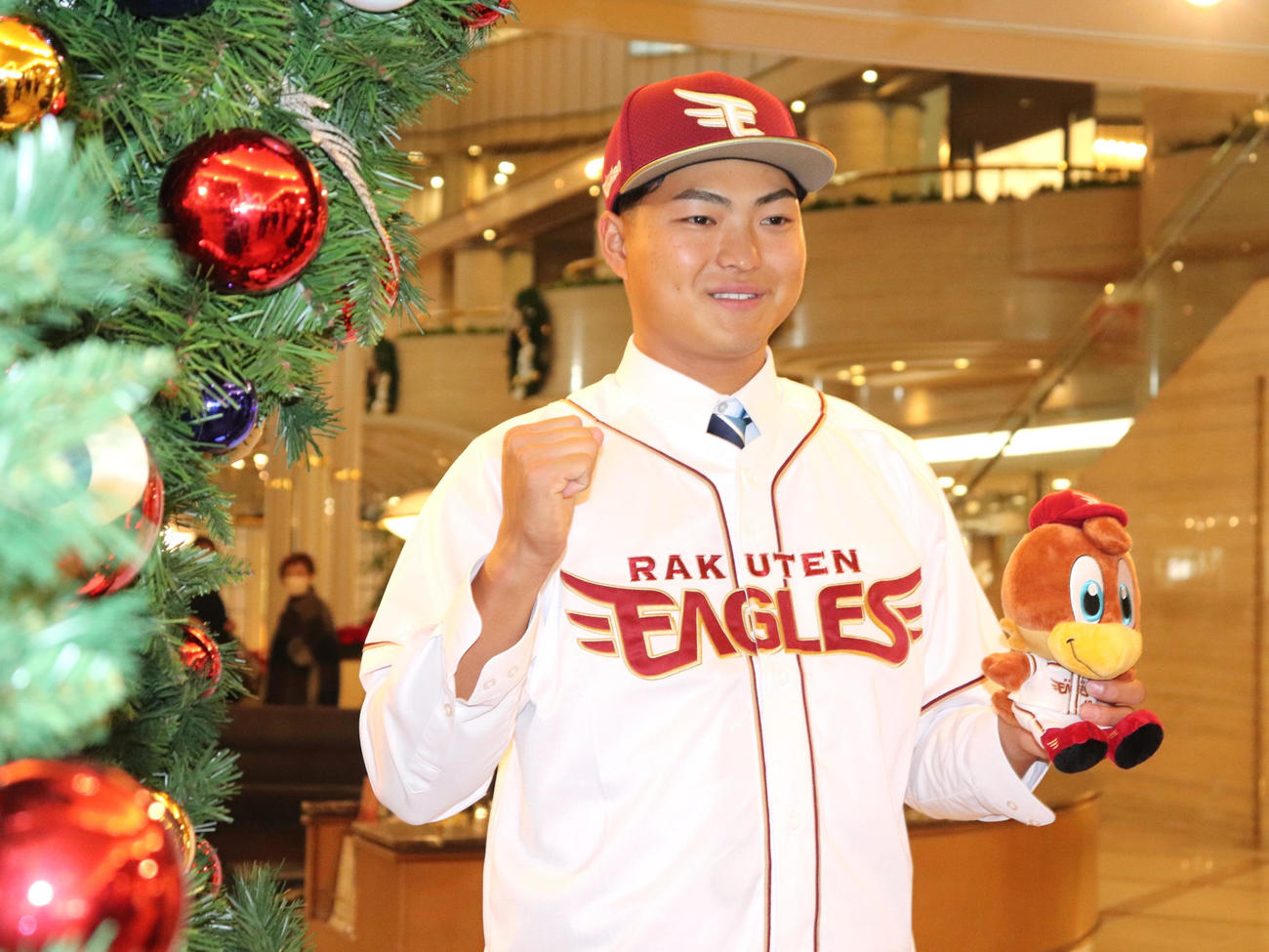 楽天と契約合意した、ドラフト7位の近大・阪上（撮影・中島麗）