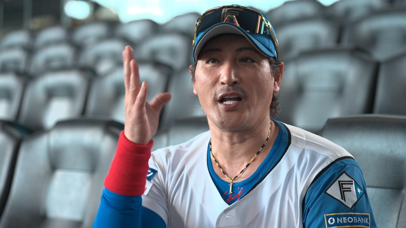 フジテレビの独占インタビューに答える日本ハム新庄監督（フジテレビ提供）
