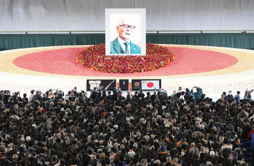 「ミスタージャイアンツ　長嶋茂雄　お別れの会」に参列した多くのファンら（撮影・足立雅史）