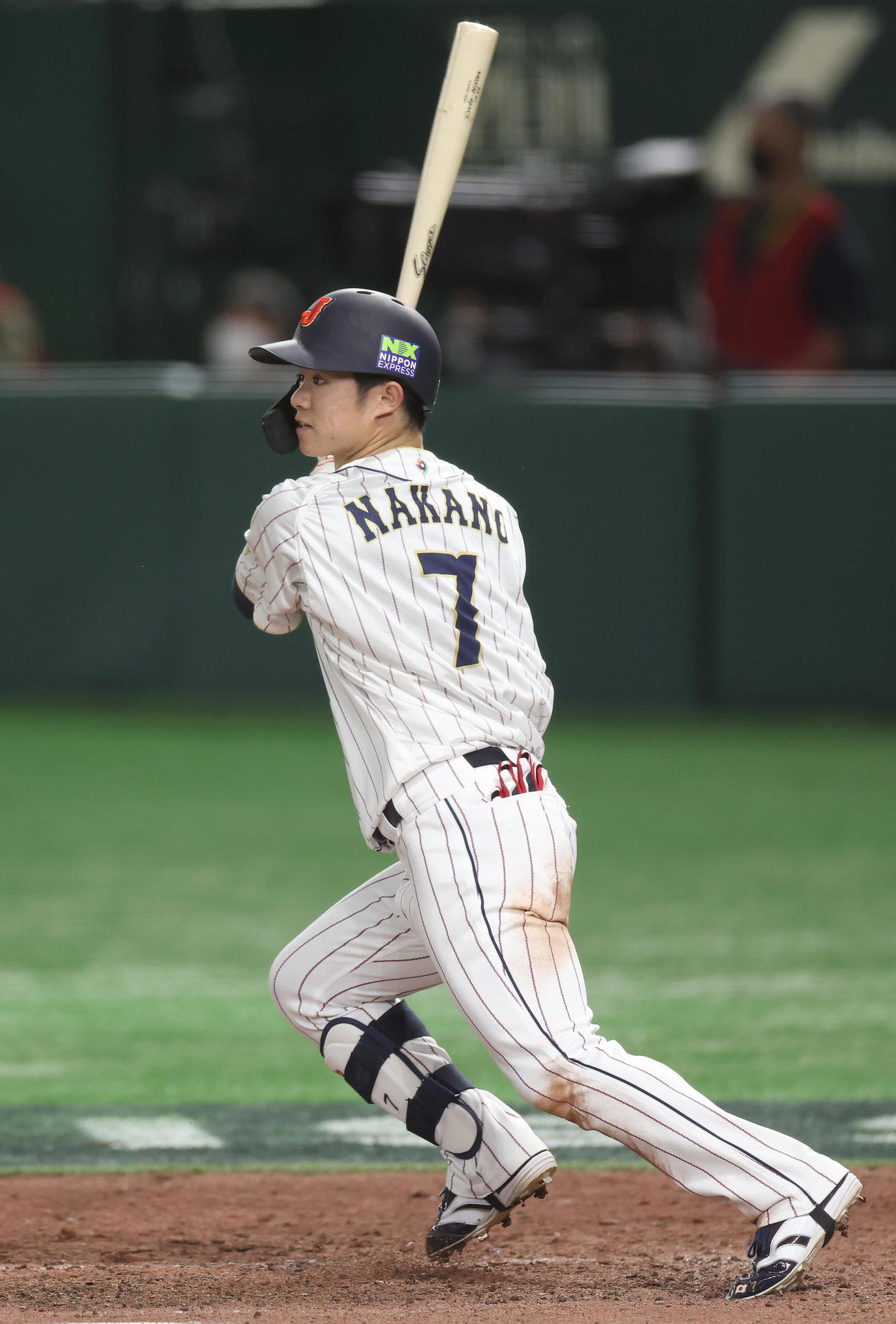 23年3月、韓国戦で左前打を放つ侍ジャパン背番号7の中野