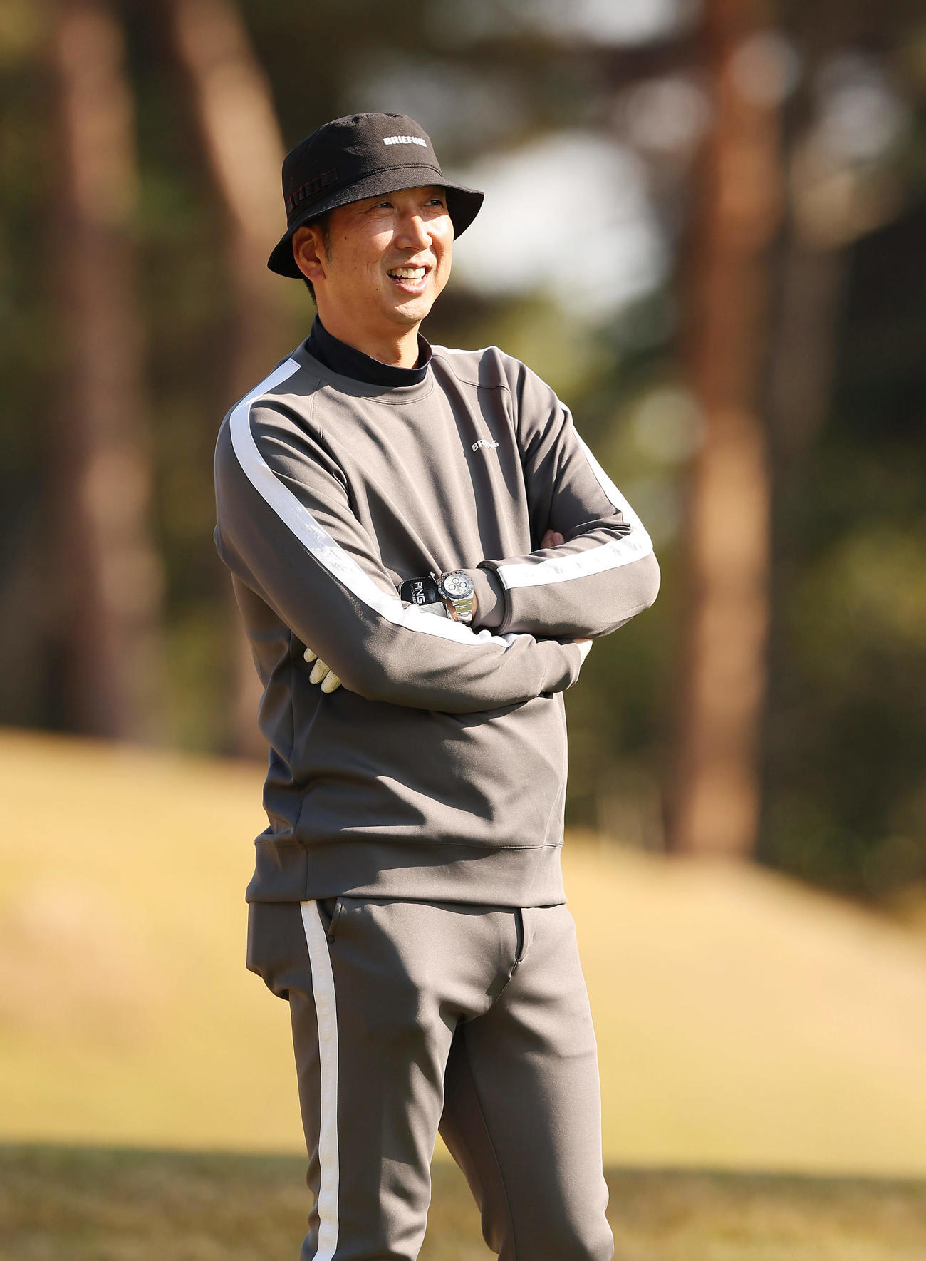 笑顔を見せながらラウンドする阪神藤川監督（撮影・前田充）
