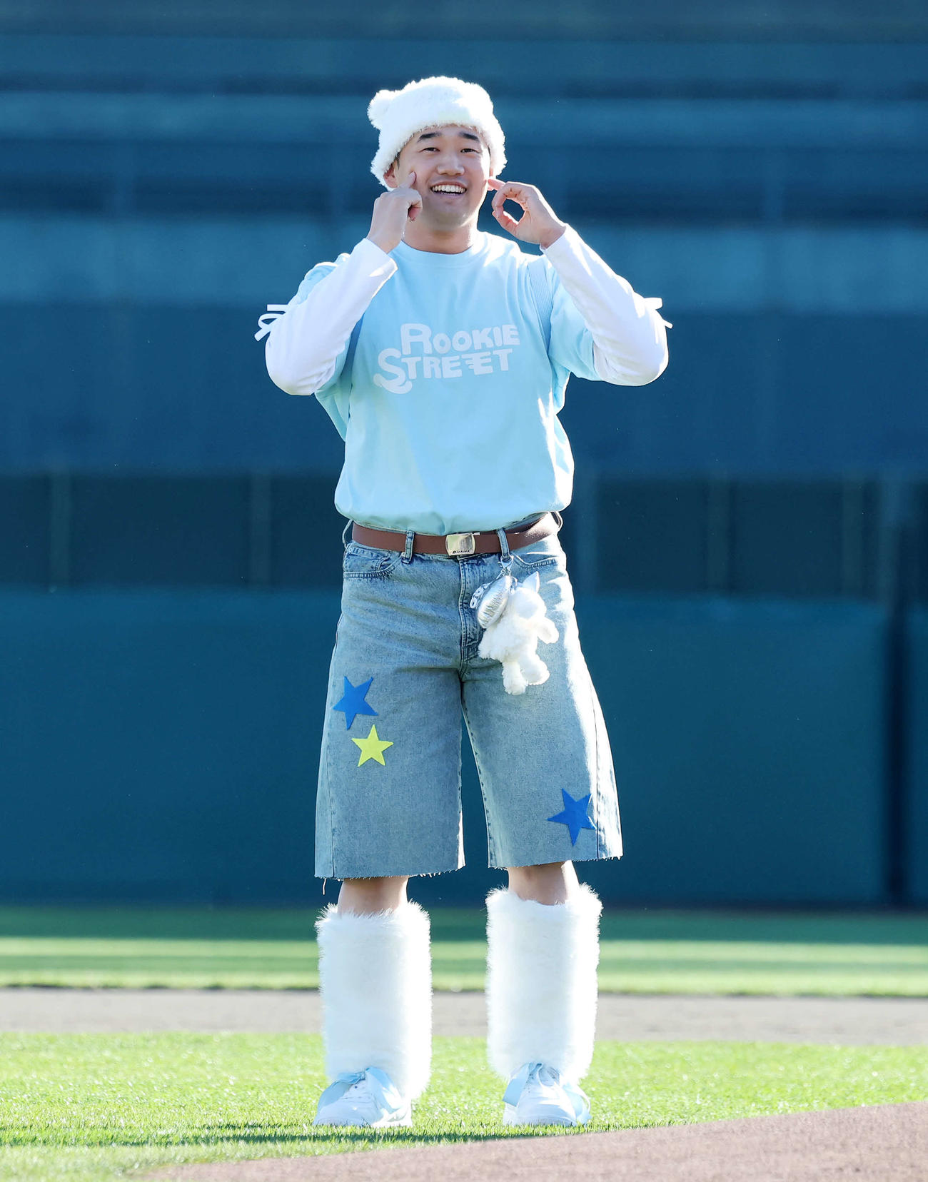 ファン感謝祭でルーキーパフォーマンスに臨む楽天■（■は徳の旧字体）山（撮影・鈴木正人）