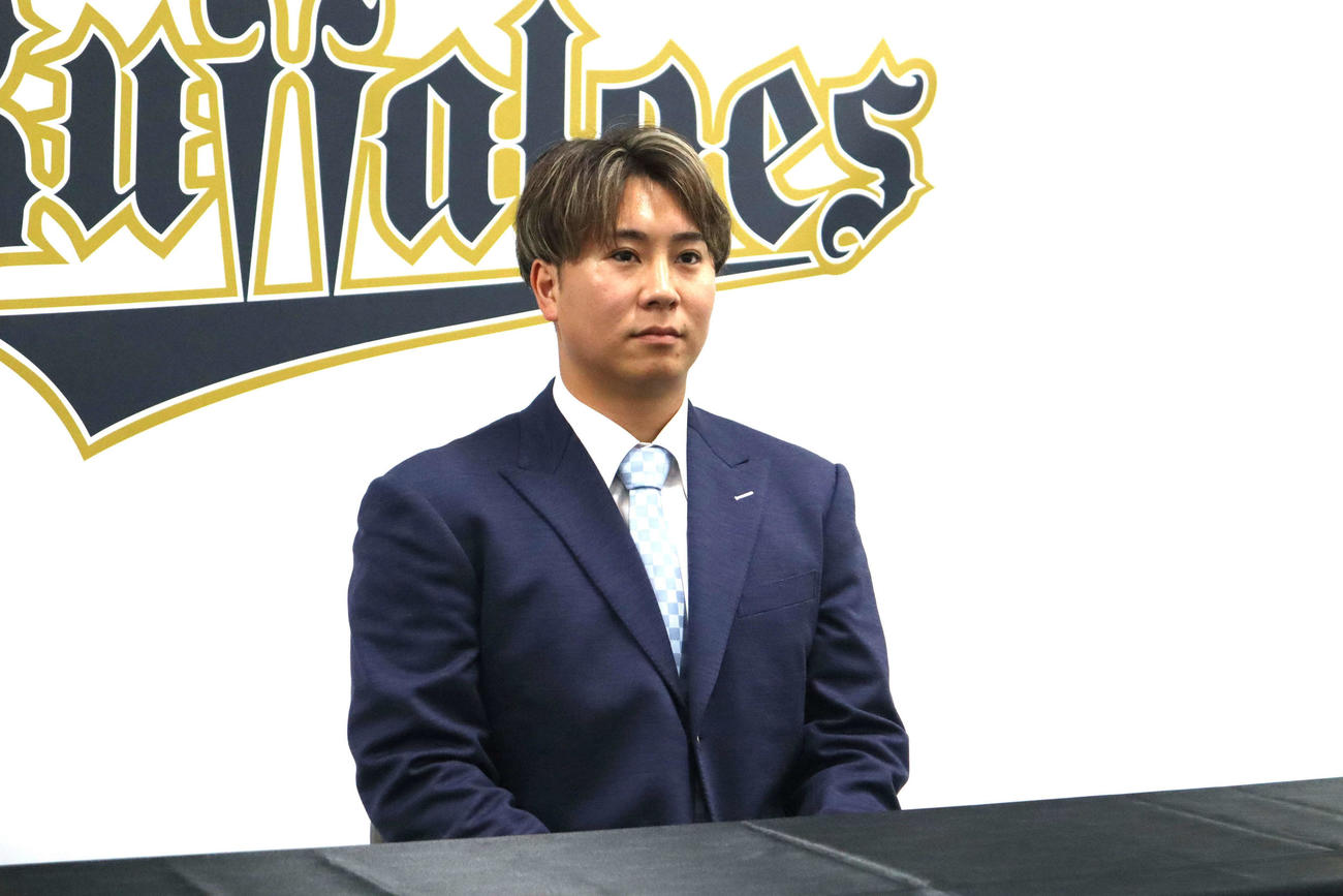 契約更改を終えたオリックス古田島（撮影・村松万里子）