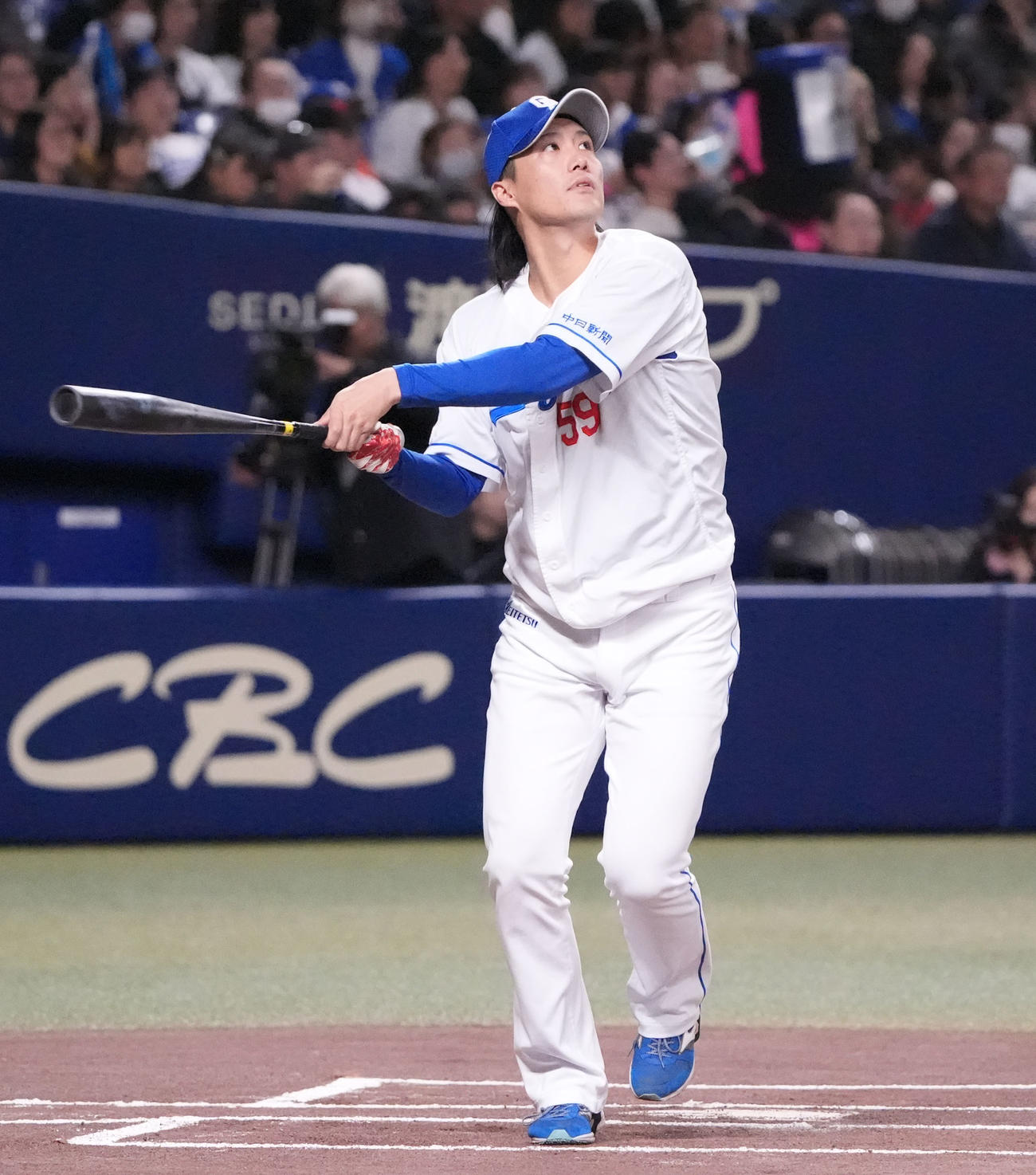 紅白戦で2点本塁打放つ斎藤（撮影・森本幸一）