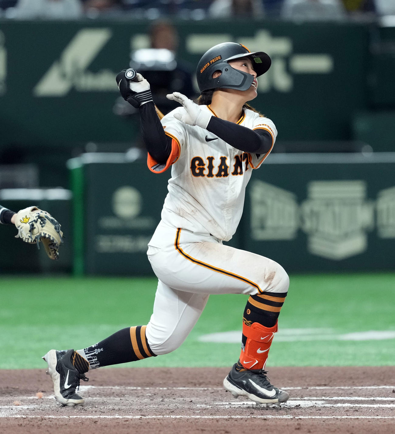 本塁打を放つ島野愛友利（2025年7月撮影）