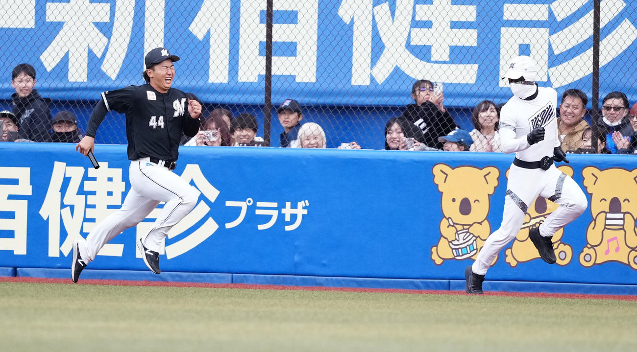 ダッシュマンレースで力走する宮崎（撮影・鈴木みどり）