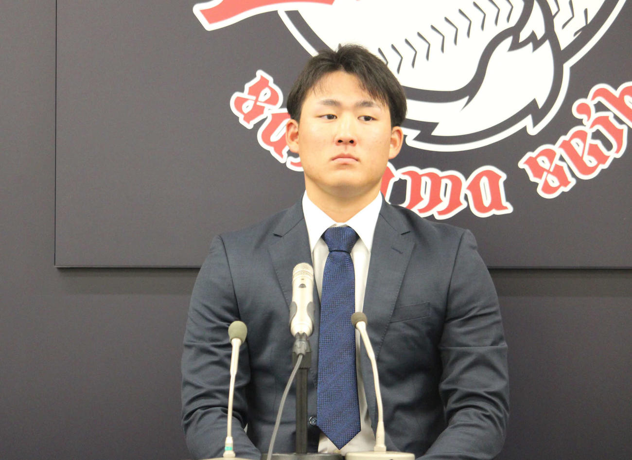 契約更改交渉を終えた西武木瀬（撮影・金子真仁）