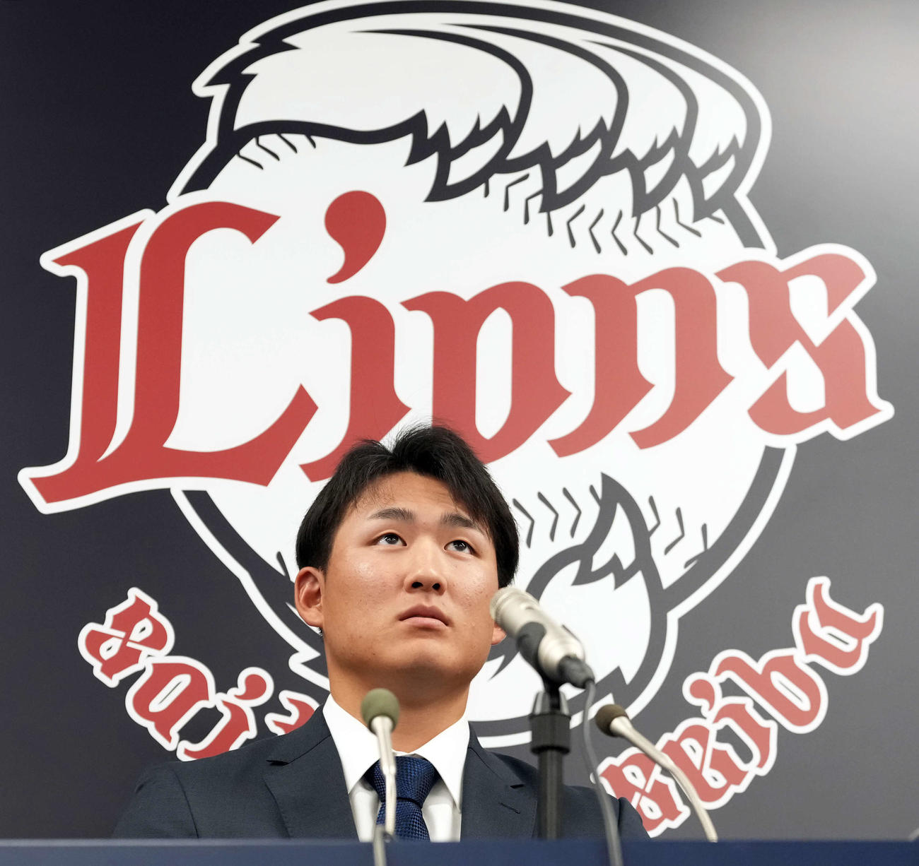 契約更改を終え会見に臨んだ西武木瀬（撮影・たえ見朱実）