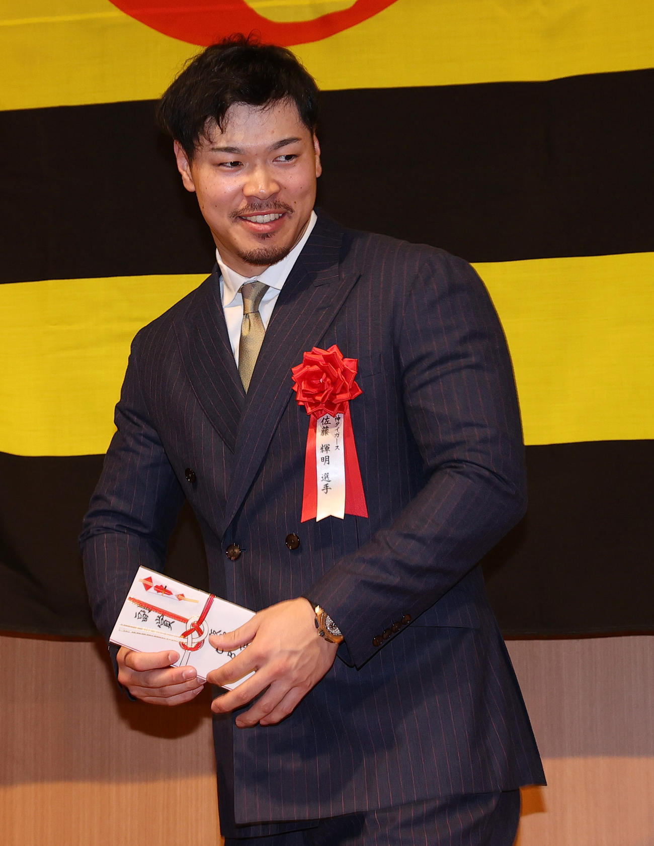 佐藤輝明（2025年11月撮影）