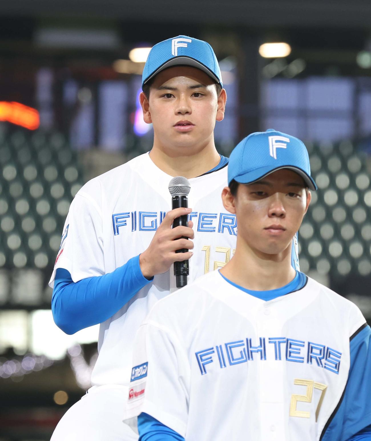 会見で話す育成1位常谷（撮影・黒川智章）