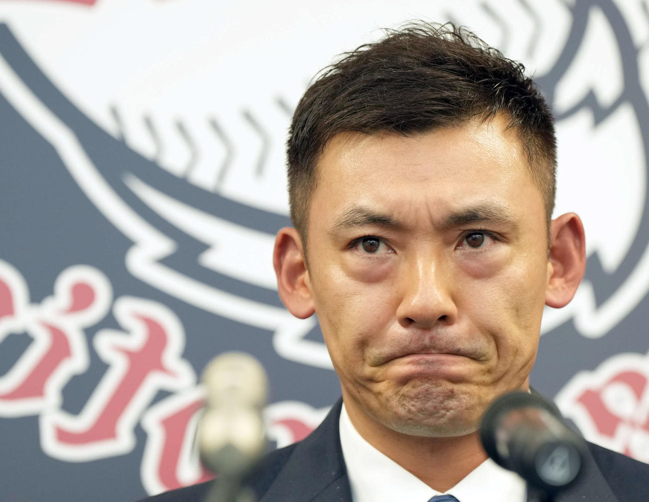 「2026年をもって締めくくりのシーズンとさせていただきます」と報告する西武栗山（撮影・たえ見朱実）