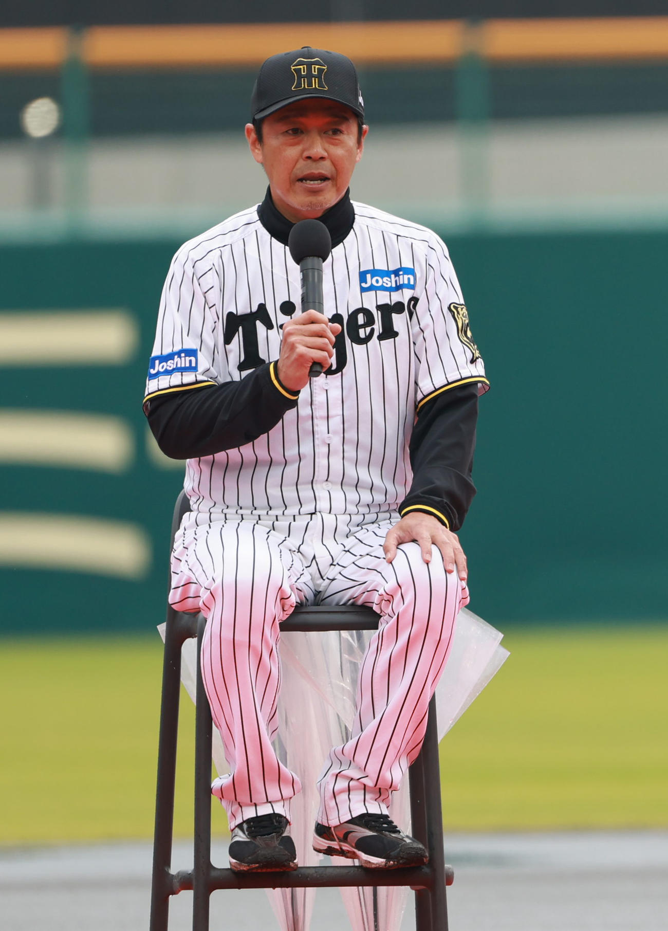 トークショーに参加する藤本総合コーチ（撮影・上田博志）