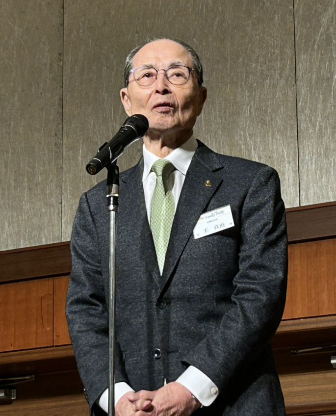 パーティーの開会あいさつをするソフトバンク王球団会長（撮影・球団提供）