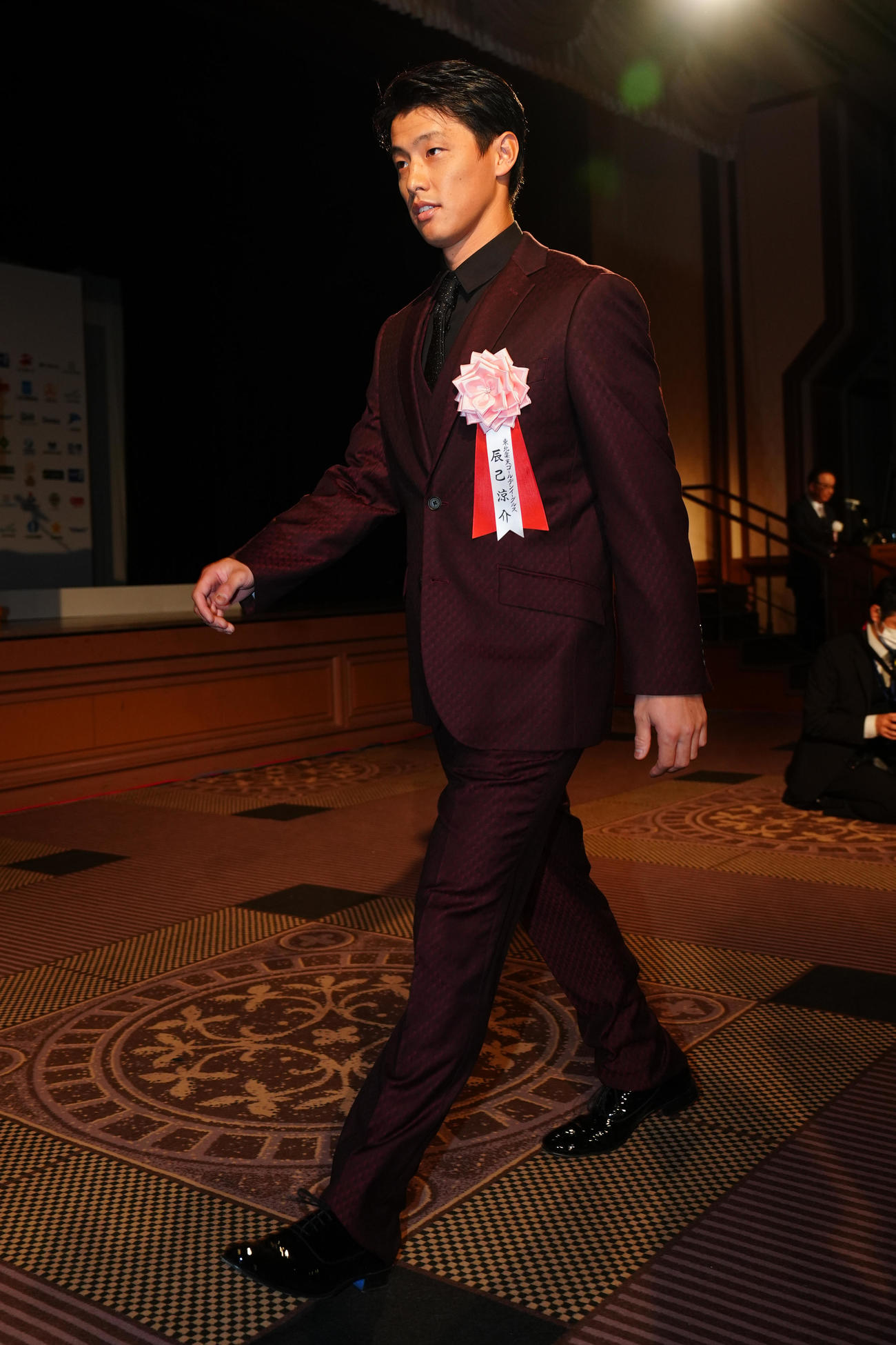 入場する楽天辰己（撮影・鈴木みどり）