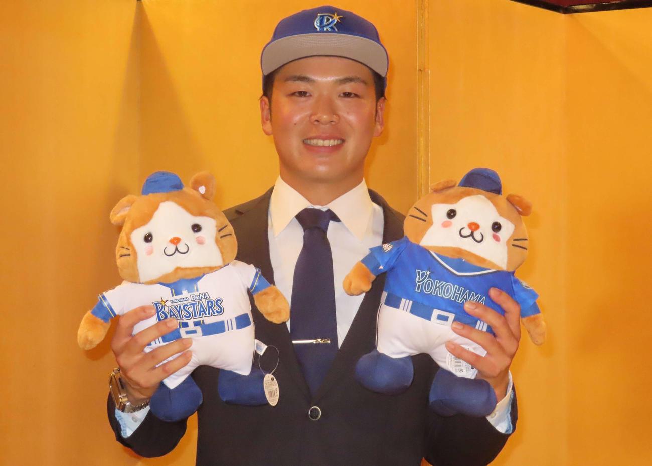 DeNAと仮契約を結んだドラフト4位のHonda片山（撮影・山本佳央）