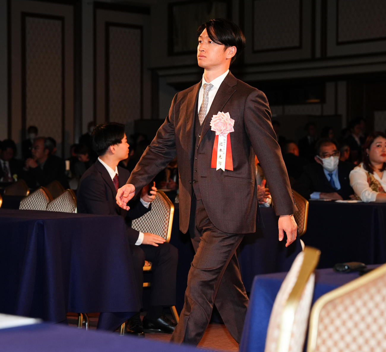 入場する阪神近本（撮影・鈴木みどり）