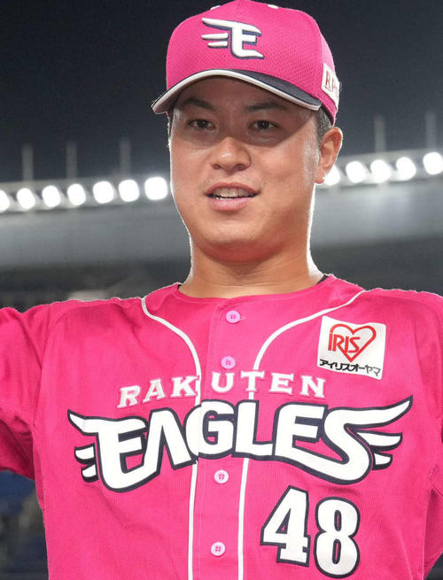 楽天】渡辺佳明、背番号「48」から「35」に変更 明大先輩で戦力外と