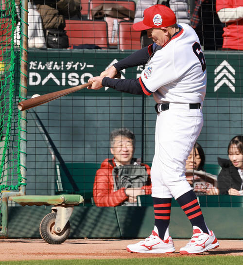 広島】レジェンド大集合 山本浩二、高橋慶彦、野村、佐々岡、金本