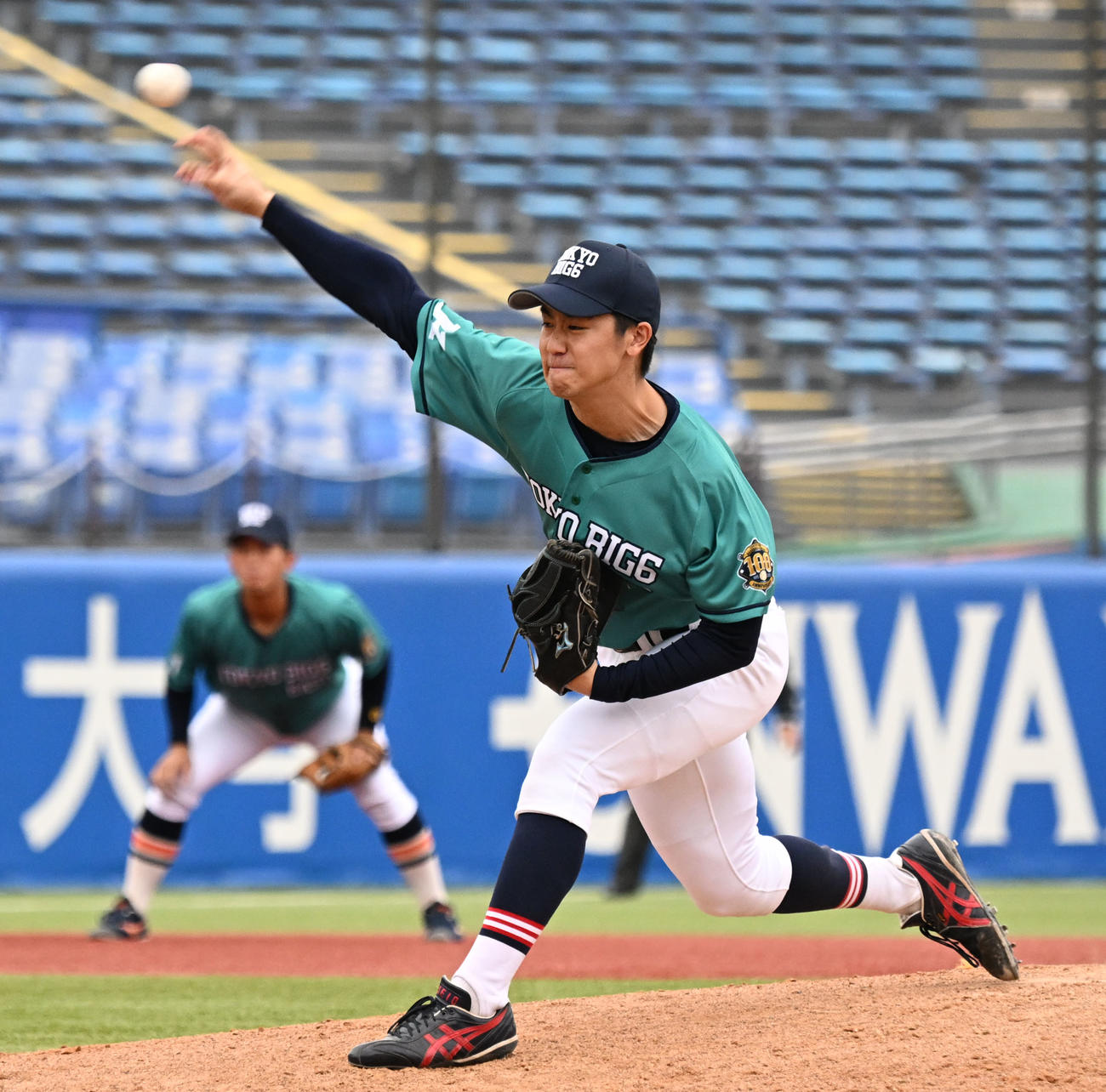 7回に登板したチームEastの慶大・水野（撮影・千葉一成）