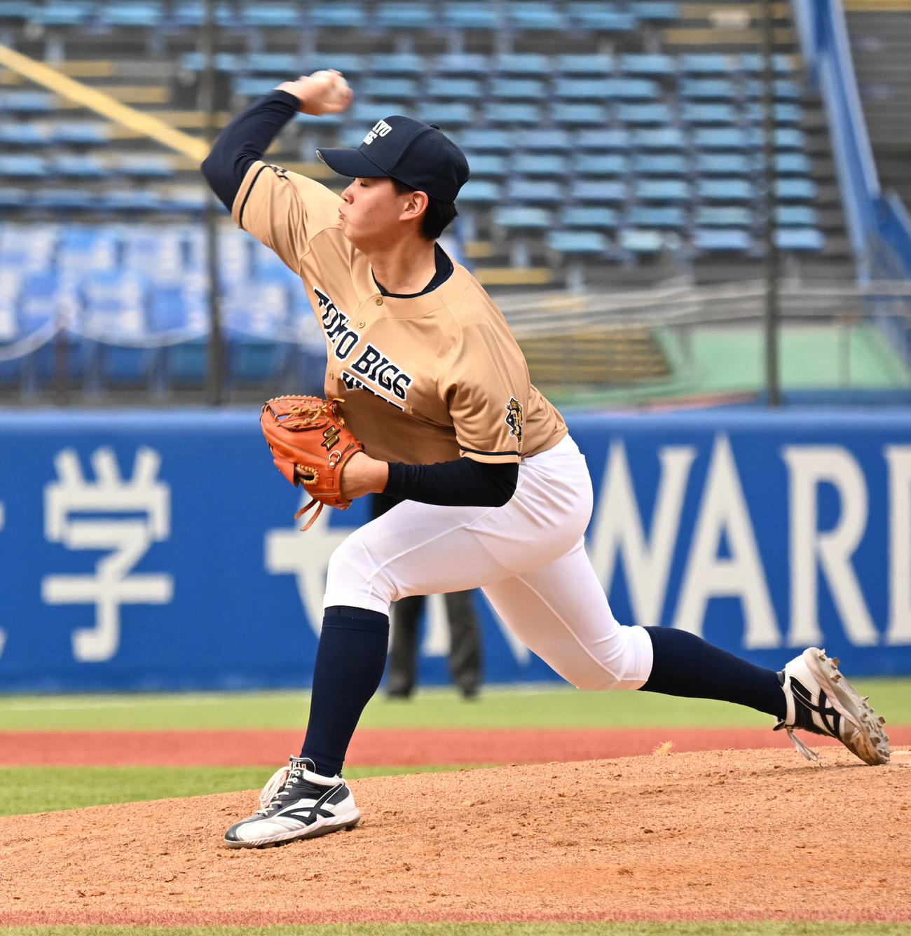 2回に登板したチームWestの立大・小畠（撮影・千葉一成）