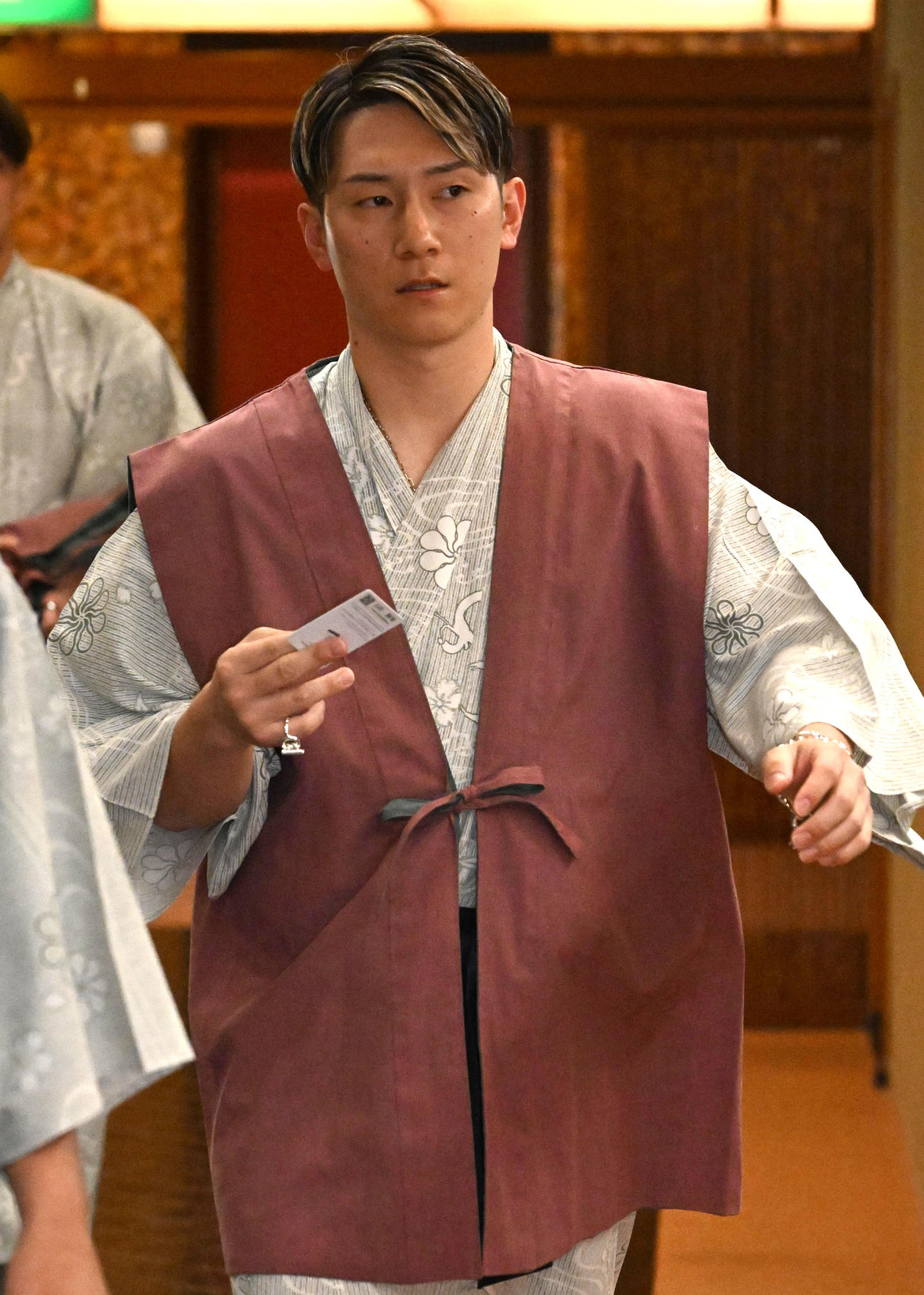 選手会納会に参加する西川（撮影・石井愛子）