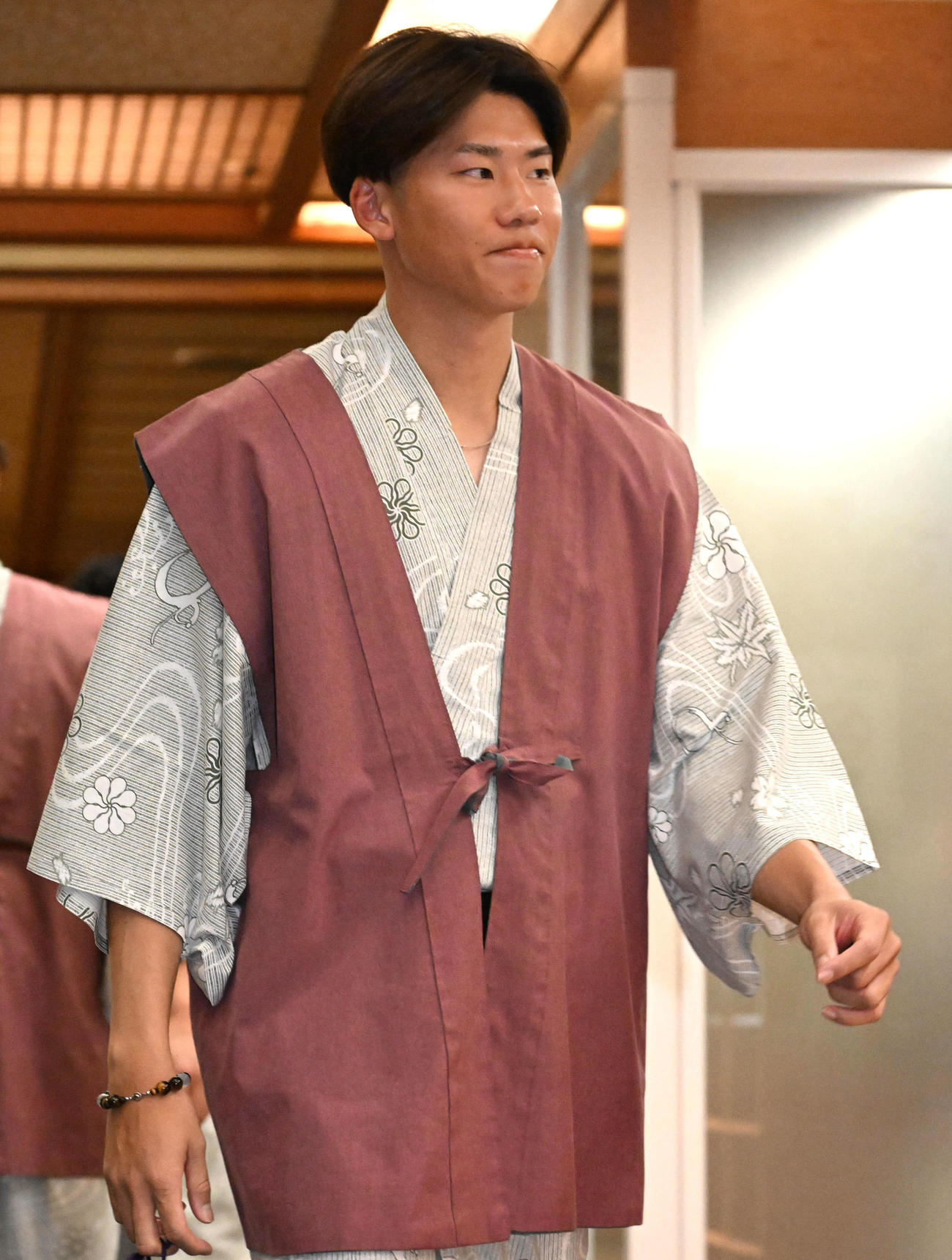 選手会納会に参加する曽谷（撮影・石井愛子）