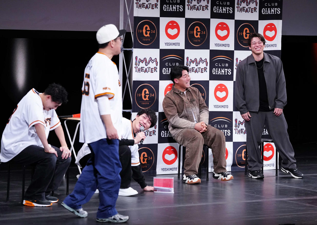 「G選手×G党芸能人スペシャルトークスタジアム」で笑顔の、左からBE：FIRSTのLEO、ビビる大木、麒麟の川島明、巨人浅野、高梨（撮影・鈴木みどり）