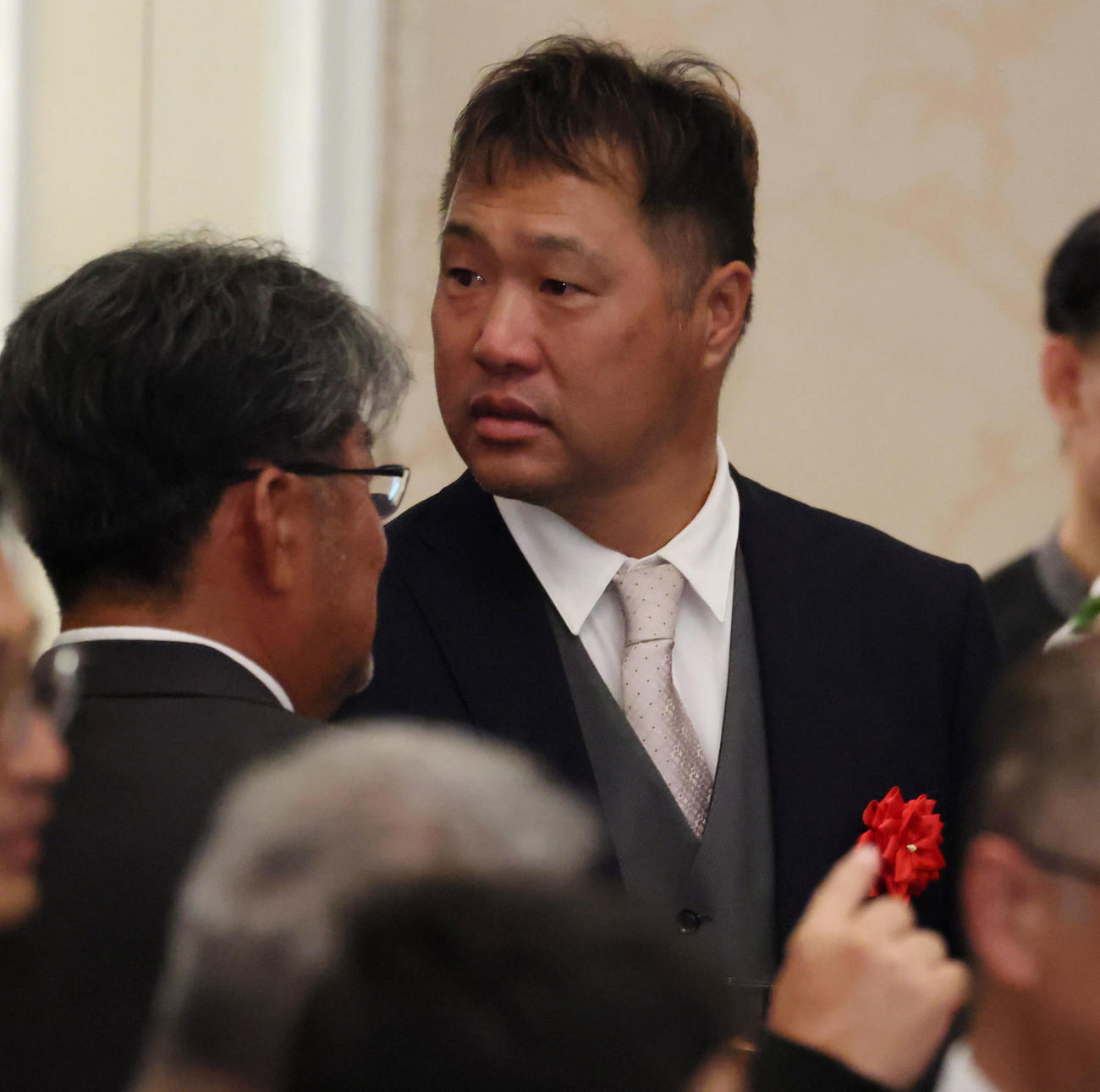 「掛布雅之氏野球殿堂入りを祝う会」に出席した関本氏（撮影・加藤哉）