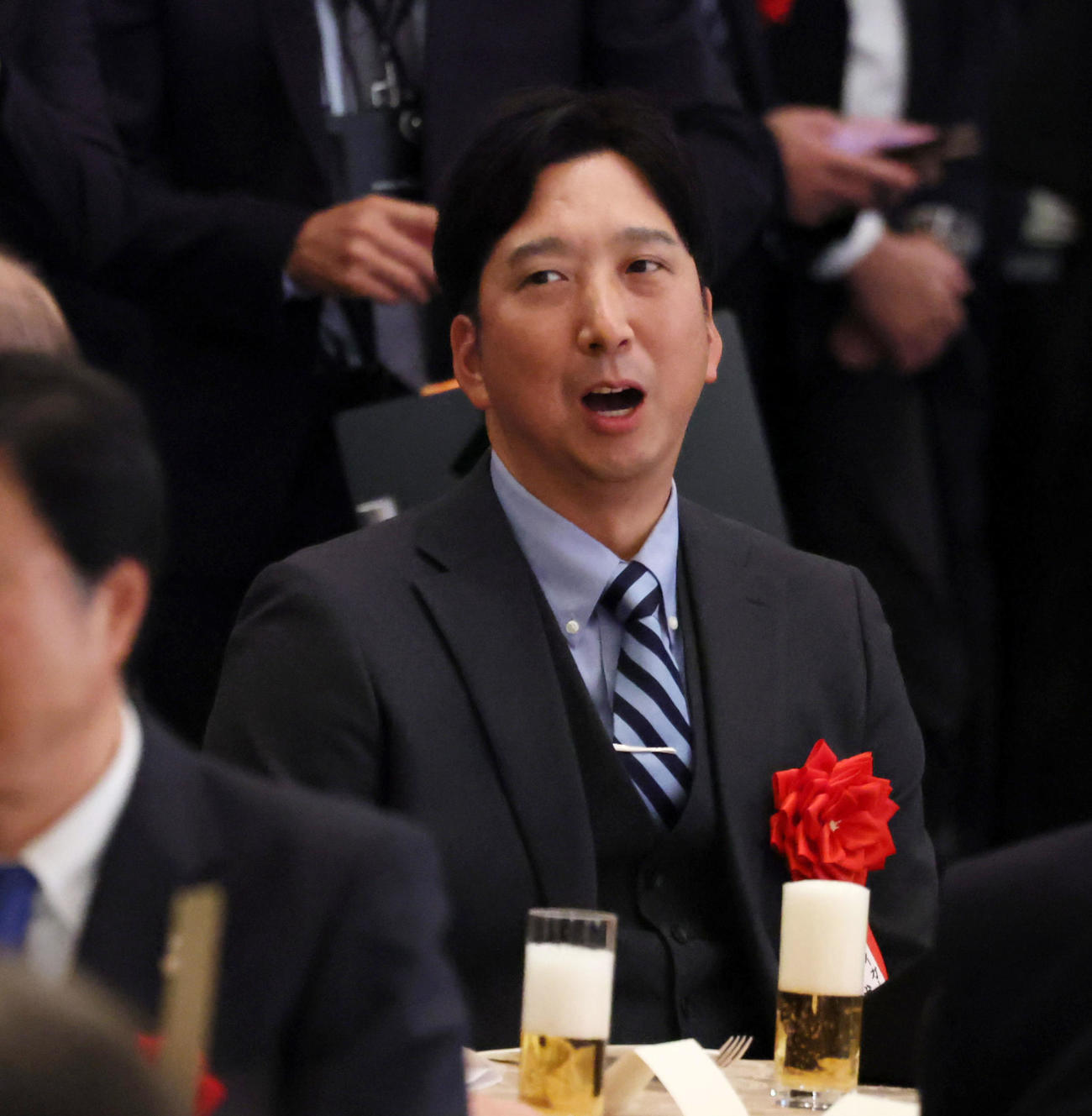 「掛布雅之氏野球殿堂入りを祝う会」に出席した阪神藤川監督（撮影・加藤哉）