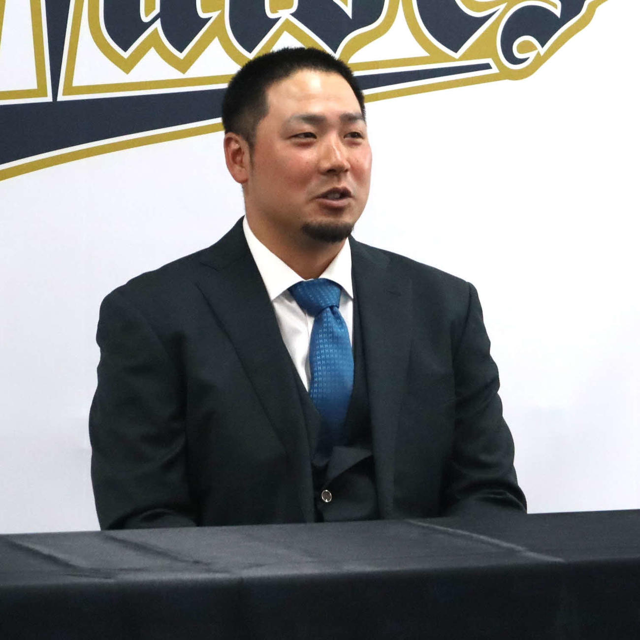 契約更改を終えたオリックス育成香月（撮影・村松万里子）