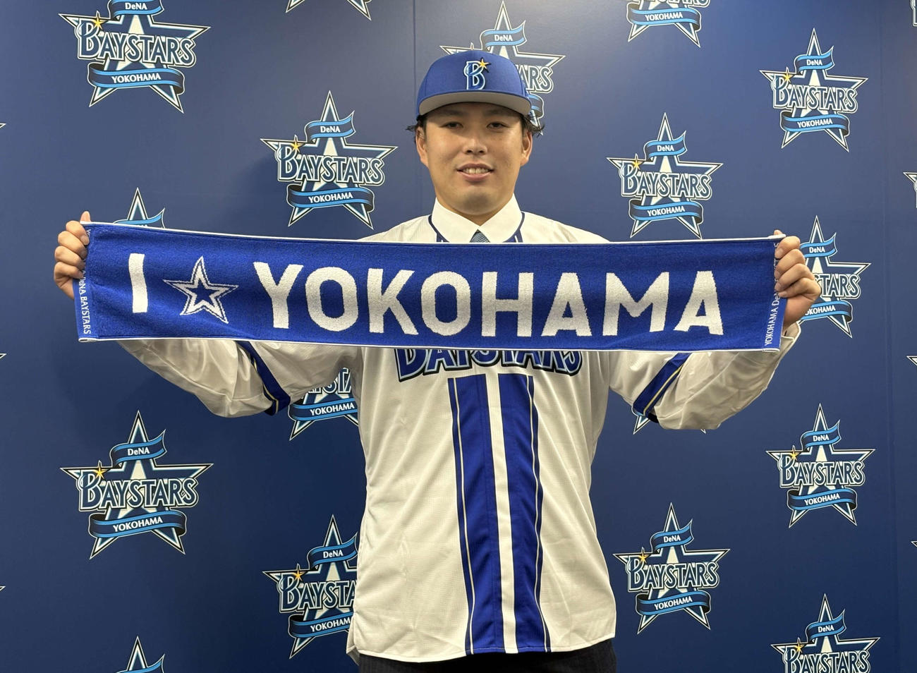 入団会見に出席したDeNA育成の馬場