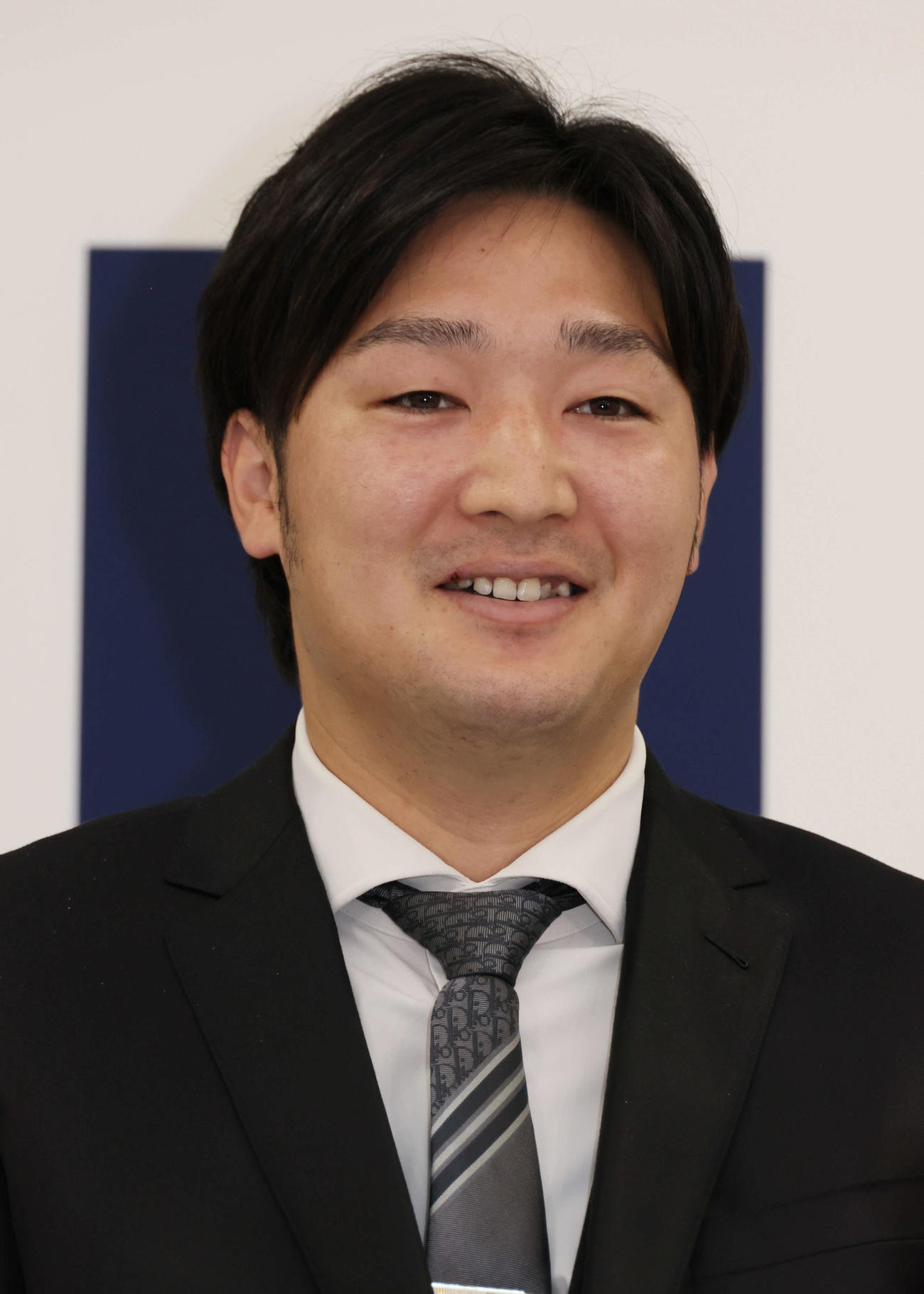 契約更改後、会見する広島床田（撮影・加藤孝規）