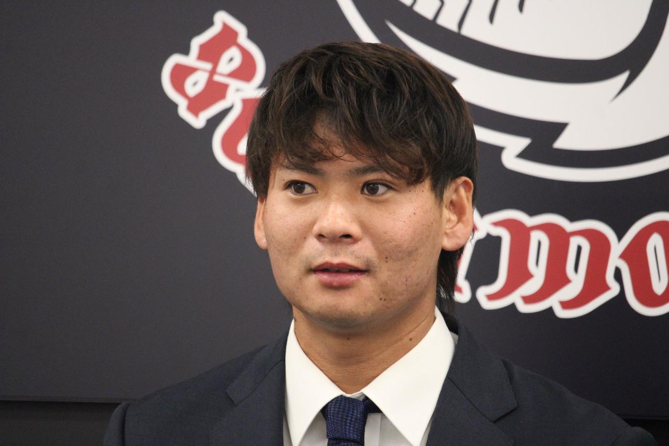 契約更改を終えた西武仲田（撮影・金子真仁）