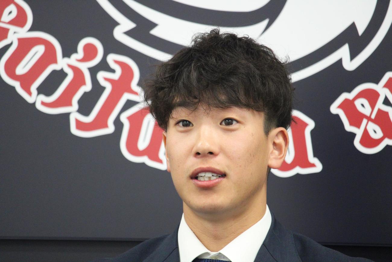 契約更改を終えた西武滝沢（撮影・金子真仁）