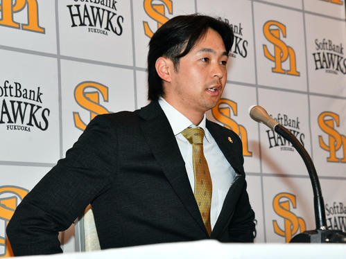 ソフトバンク】川瀬晃、来季一番の目標は「開幕スタメン」1200万円増の