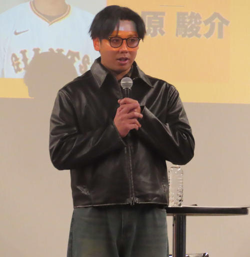 巨人】平内龍太がファンに筋トレ伝授＆日本一誓う「タンクトップで銀座